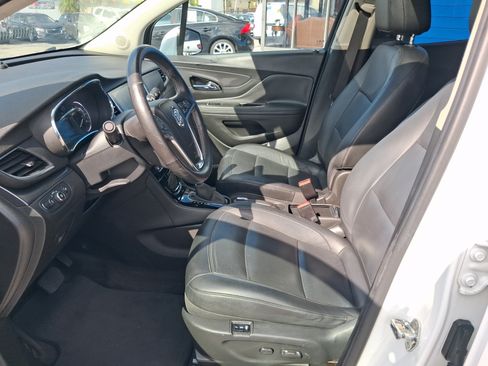 Used 2018 Buick Encore Essence FWD image 9