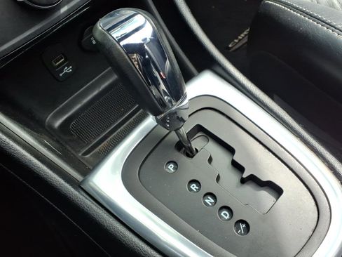 Used 2013 Chrysler 200 S image 5