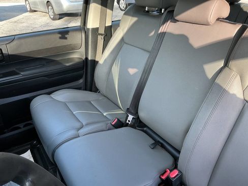 Used 2014 Toyota Tundra SR image 35