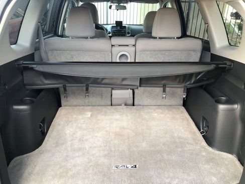 Used 2012 Toyota RAV4 4WD w/ Upgrade Value Pkg image 11