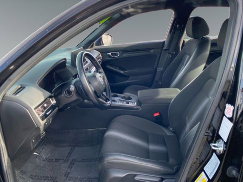 Used 2025 Honda Civic Sport image 9