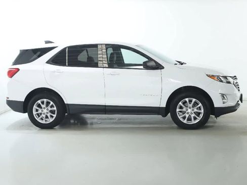 Used 2019 Chevrolet Equinox LS w/ LPO, Floor Liner Package image 17
