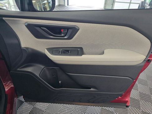 Used 2025 Subaru Forester AWD/4WD image 40