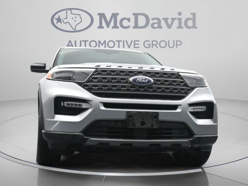 Used 2022 Ford Explorer XLT w/ Equipment Group 202A RWD image 25