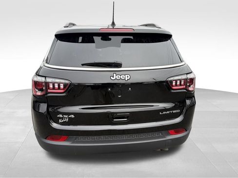 Certified 2022 Jeep Compass Limited image 9