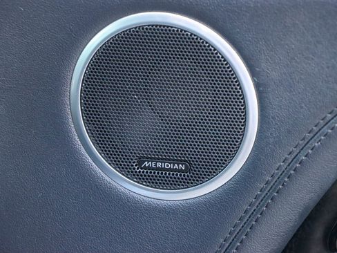 Used 2018 Land Rover Range Rover HSE image 13