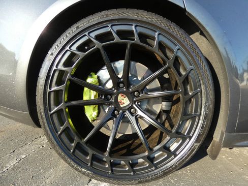 Used 2018 Porsche Panamera 4 image 20