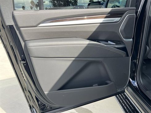 New 2026 Cadillac Escalade ESV Luxury w/ LPO, Floor Liner Package image 26