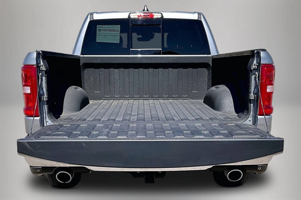 Used 2025 RAM 1500 Laramie AWD/4WD image 7
