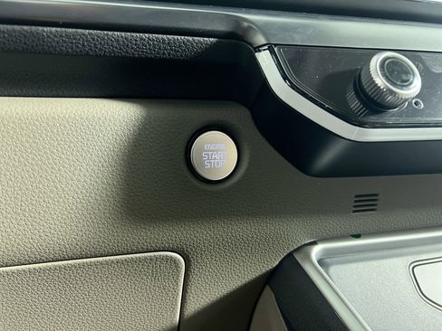 New 2026 Kia Carnival LXS image 22