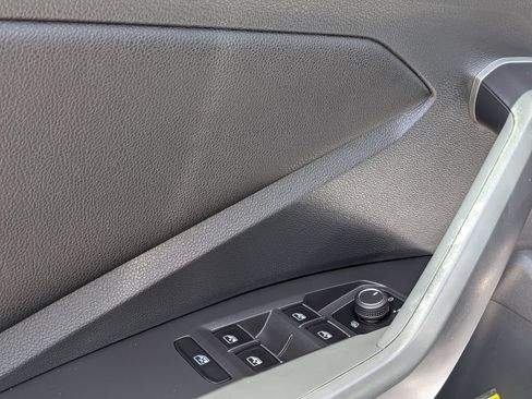 Used 2024 Volkswagen Jetta SE FWD image 18