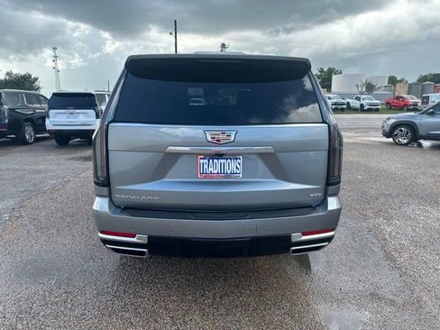 Used 2026 Cadillac Escalade 2WD image 7