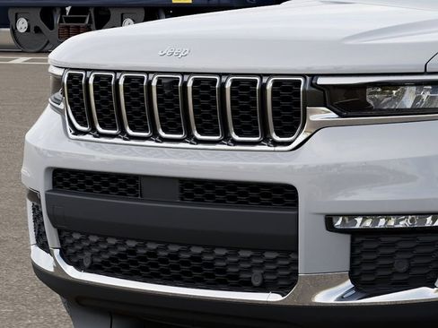 New 2025 Jeep Grand Cherokee L Limited w/ Luxury Tech Group II AWD/4WD image 11