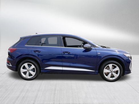 Used 2023 Audi Q4 e-tron Prestige AWD/4WD image 8