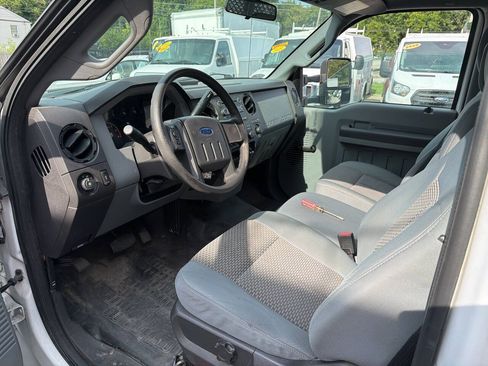 Used 2013 Ford F450 XL w/ XL Value Pkg RWD image 13