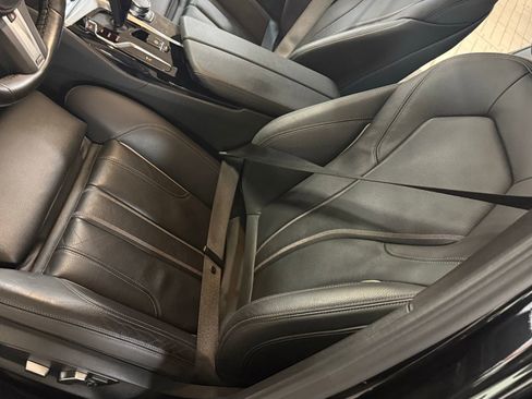 Used 2022 BMW 530i xDrive w/ M Sport Package image 27