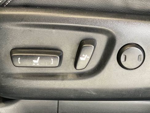 Used 2017 Toyota 4Runner Limited AWD/4WD image 14