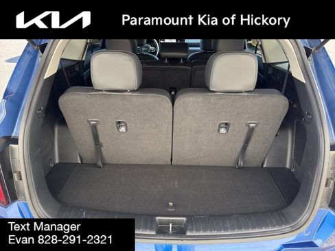 Used 2023 Kia Sorento S w/ Panoramic Sunroof Package image 11