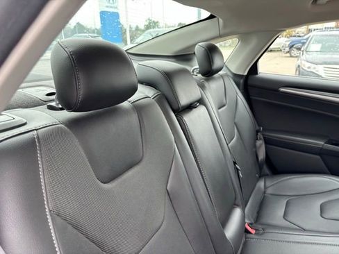 Used 2014 Ford Fusion Titanium image 23