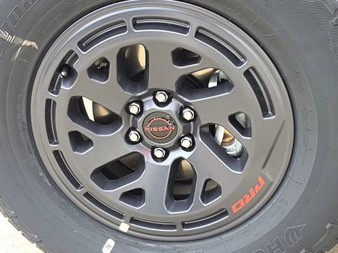 New 2026 Nissan Frontier PRO-4X w/ Pro-4x Convenience Package image 21