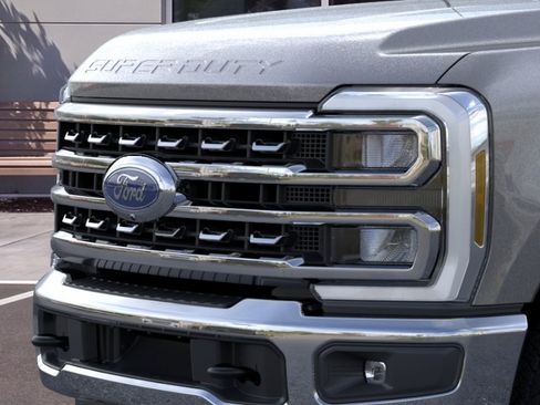 New 2026 Ford F250 4x4 Crew Cab Super Duty image 17