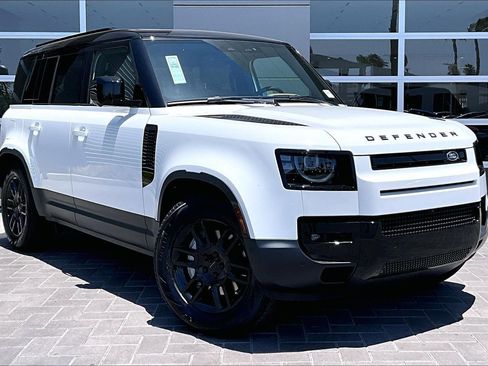 New 2026 Land Rover Defender 110 S AWD/4WD image 2