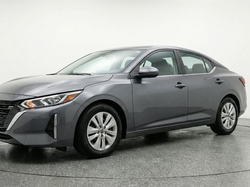 Used 2025 Nissan Sentra S FWD image 3