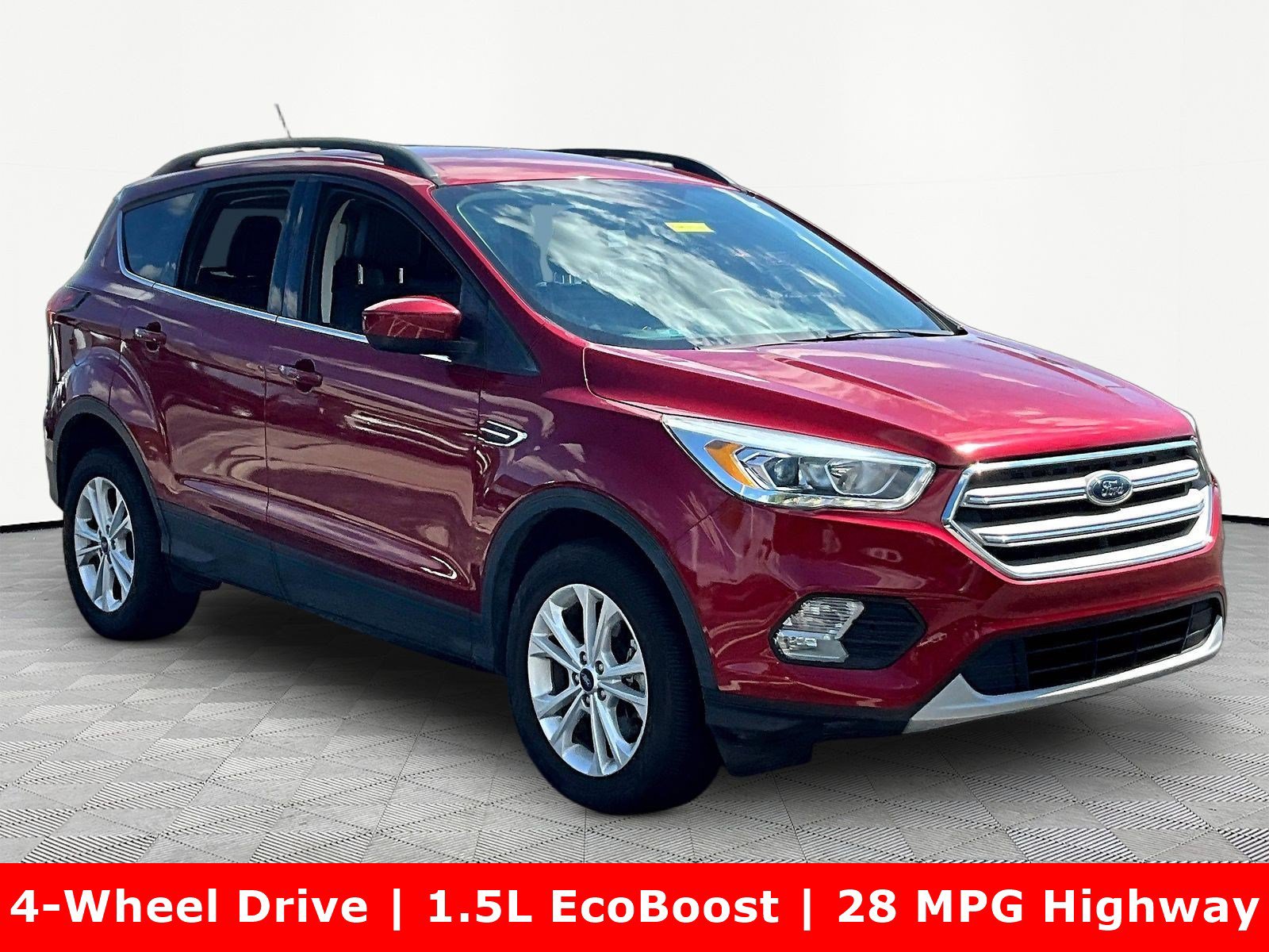 Used 2019 Ford Escape SEL AWD/4WD image 3