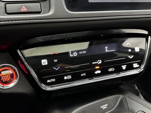 Used 2022 Honda HR-V EX image 16