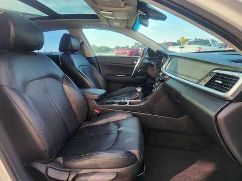 Used 2020 Kia Optima SE FWD image 17