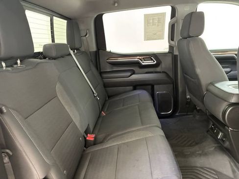 Used 2024 Chevrolet Silverado 1500 LT AWD/4WD image 16