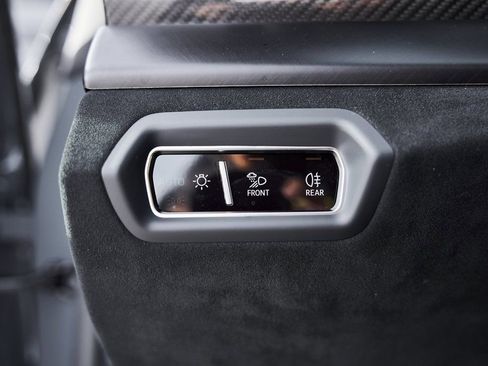 Used 2024 Lamborghini Urus Performante AWD/4WD image 60