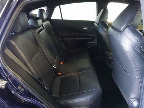 Used 2023 Toyota Venza XLE image 25