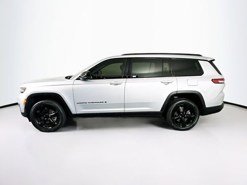 Used 2022 Jeep Grand Cherokee L Altitude image 4