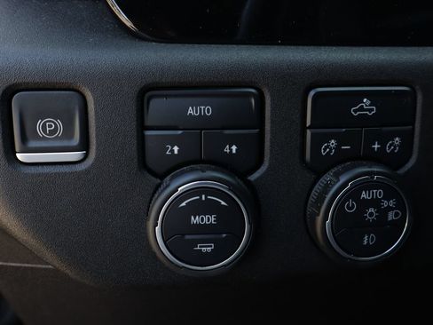 Used 2023 Chevrolet Silverado 1500 RST AWD/4WD image 24