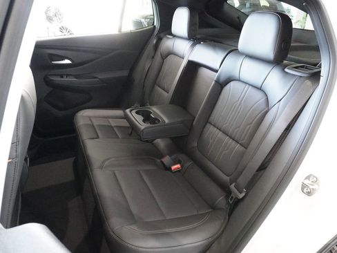 New 2026 Buick Envista Avenir image 9