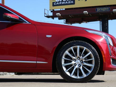 Used 2018 Cadillac CT6 Luxury image 7