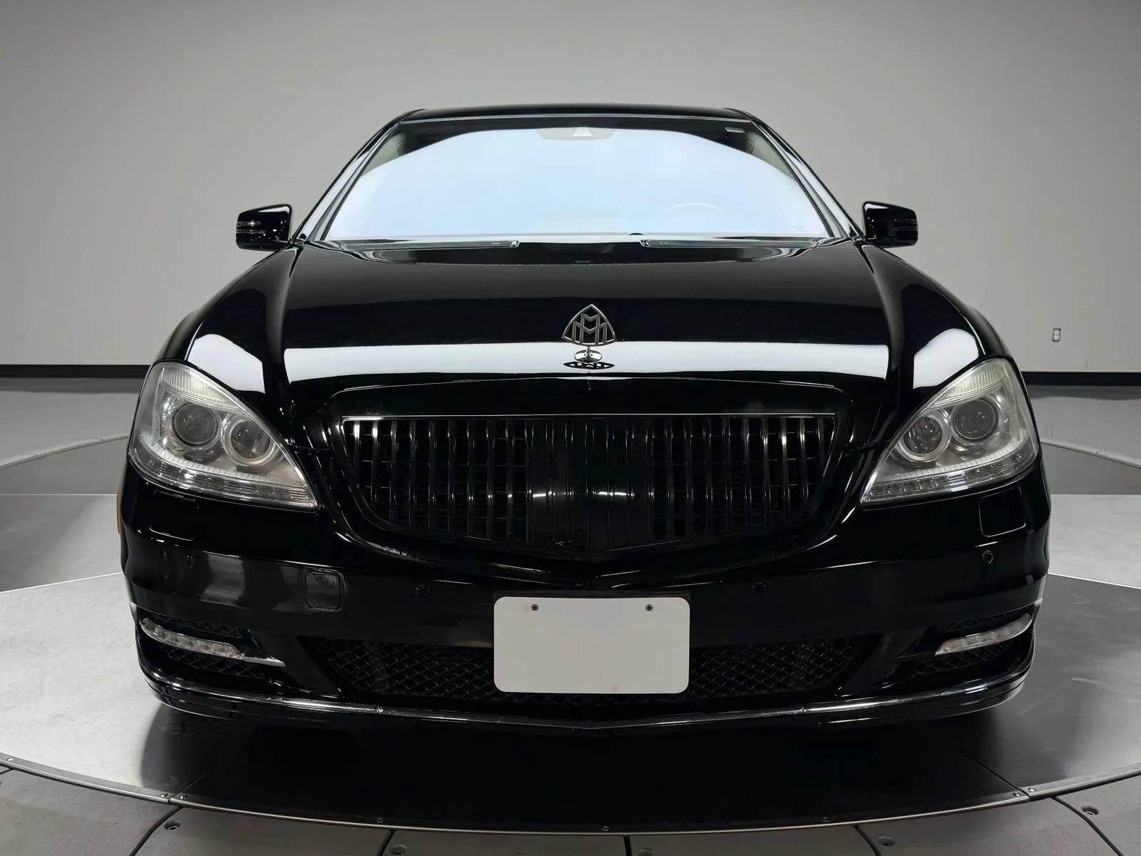 Used 2010 Mercedes-Benz S 550 4MATIC image 3