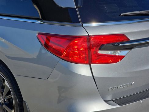 Used 2024 Honda Odyssey Elite image 40