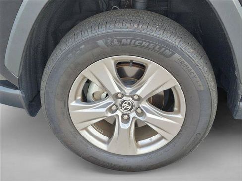 Used 2024 Toyota RAV4 XLE w/ Convenience Package FWD image 10