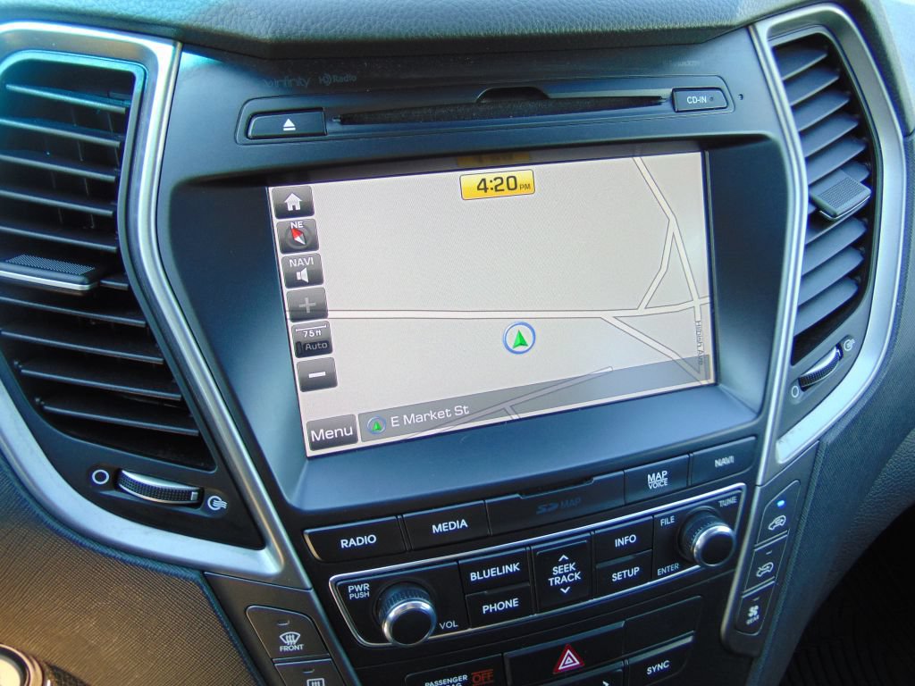 Used 2017 Hyundai Santa Fe Limited AWD/4WD image 21