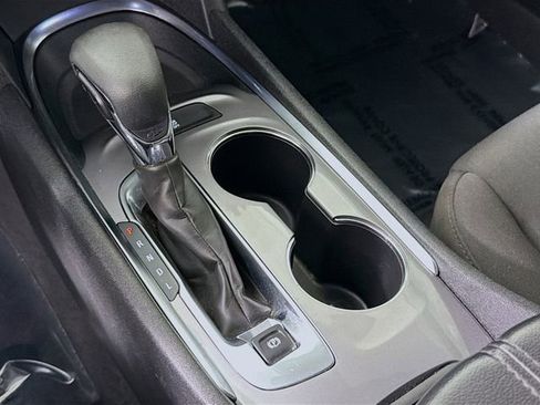 Used 2023 Chevrolet Malibu LT image 17