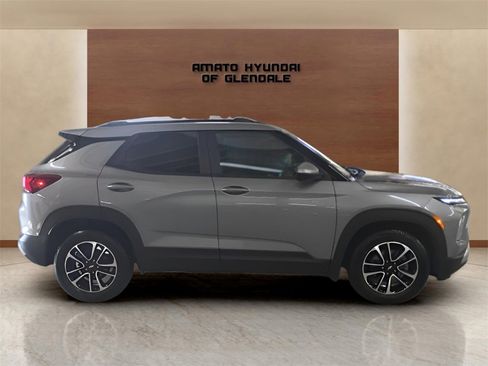 Used 2025 Chevrolet TrailBlazer LT image 7