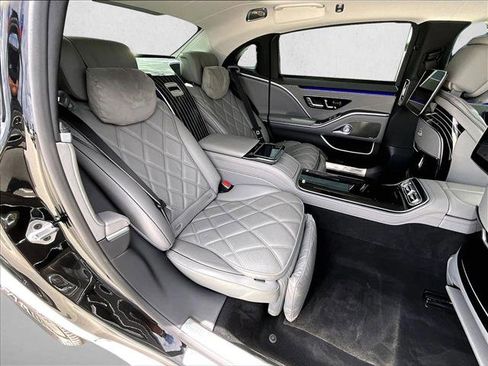 Certified 2022 Mercedes-Benz Maybach S 580 4MATIC image 29