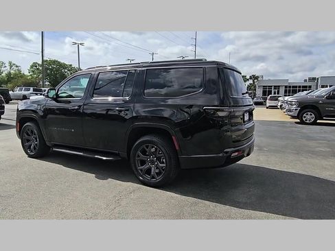 New 2026 Jeep Grand Wagoneer Limited w/ Convenience Group I AWD/4WD image 30