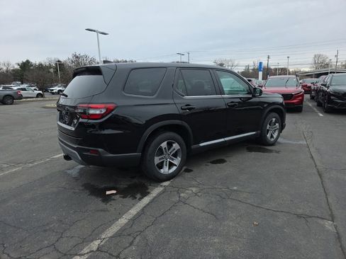 Used 2023 Honda Pilot EX-L image 8