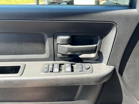 Used 2016 RAM 2500 Tradesman w/ Chrome Appearance Group AWD/4WD image 30