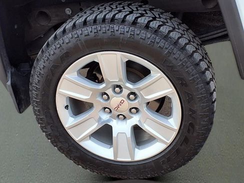 Used 2014 GMC Sierra 1500 SLE w/ Texas SLE Value Package image 24