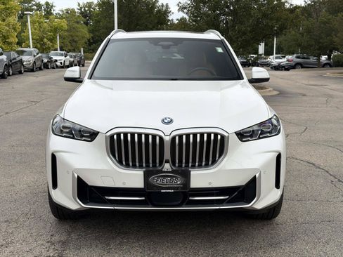 Certified 2024 BMW X5 xDrive50e w/ Premium Package AWD/4WD image 2