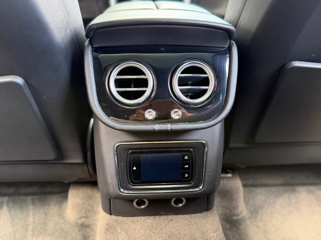 Used 2019 Bentley Bentayga AWD/4WD image 52
